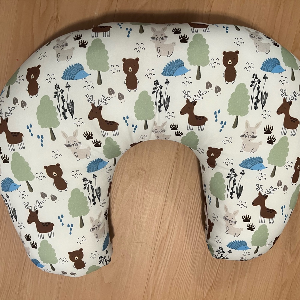 Brand new nursing pillow